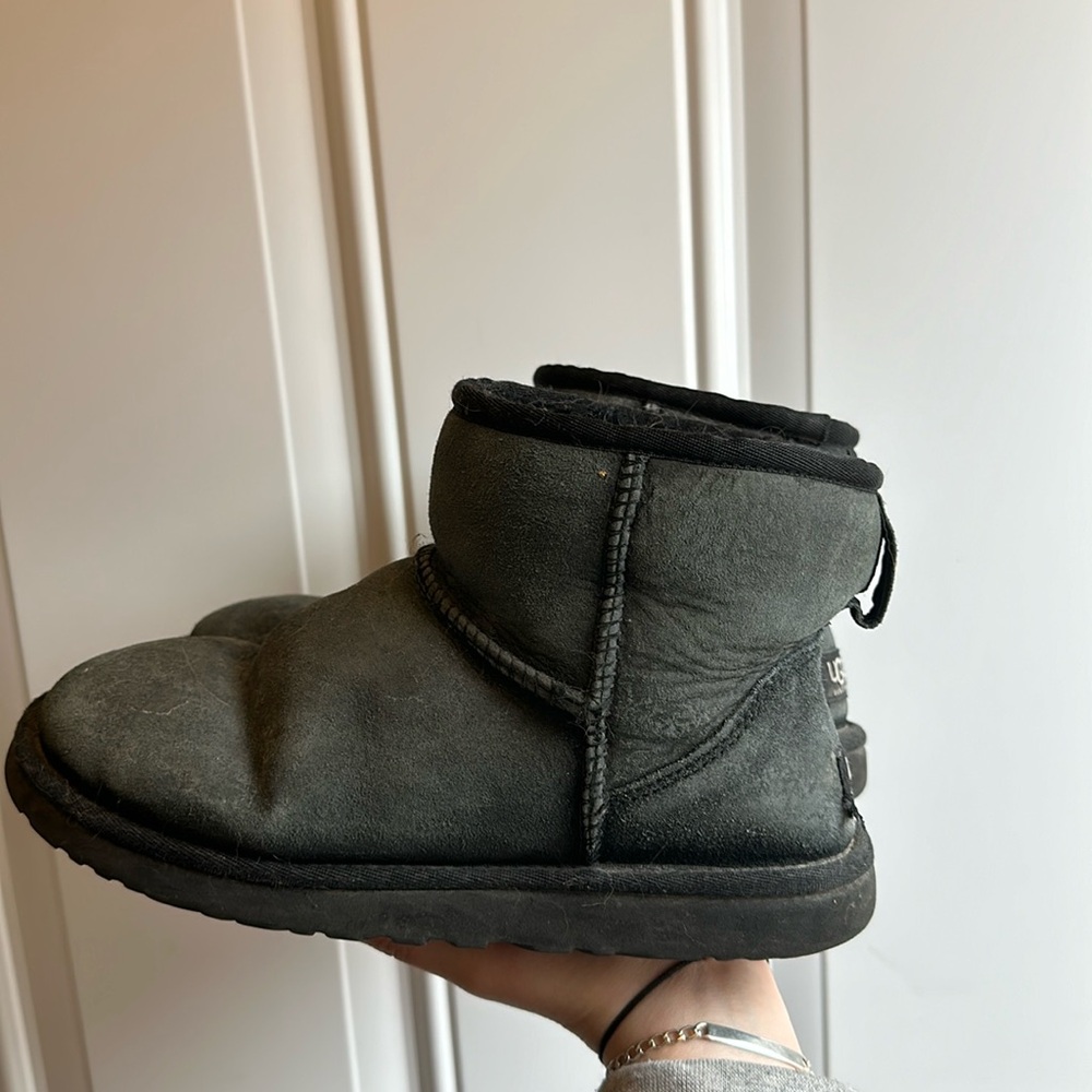 UGG Women's Classic Ultra Mini Boots - Black - Size 6 - Faded